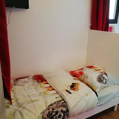 Cosy A 10 M² Parking Inclus Apartmán *
